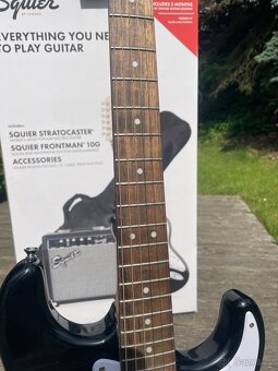 Fender Squier Stratocaster Pack LRL BK - 2