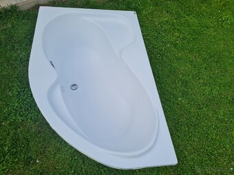 Prodám asymetrickou vanu Laguna 160x100cm akrylát. - 2