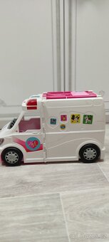 Sanitka Barbie - 2