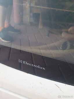 Sporák sklokeramika electrolux - 2