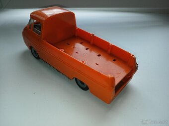 Skoda 1203 kdn oranžová 1:20 - 2