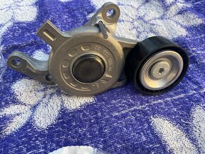 Sada kladek s řemenem PSA DW10FD - 2