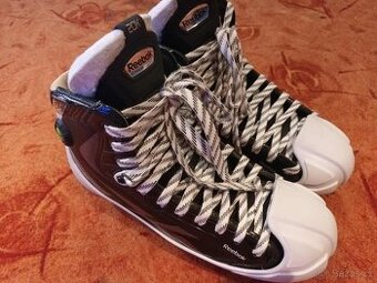 Brankářské brusle Reebok 20K, vel.11, užší, 1x použité - 2