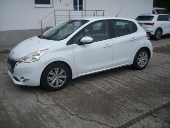 Peugeot  208 1.2 i - 2