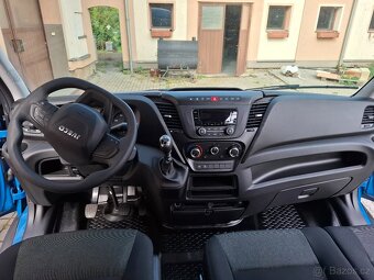 Iveco Daily - 7 míst       798000,-- Kč - 2