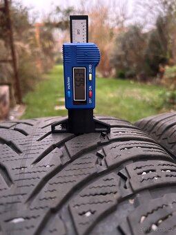 Zimní pneumatiky 275/50 R20 - 2