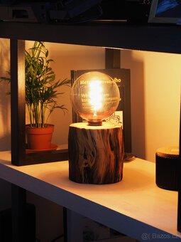 Stolní lampa z masivu - 2