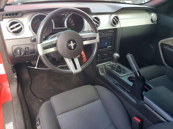 Ford Mustang 09 4.0 V6 manual dily - 2