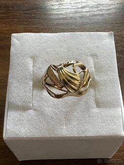 Zlatý dámský prsten - 2