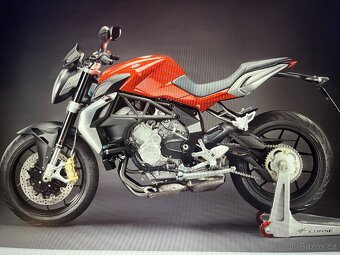 MV Agusta Brutale 675 - 2