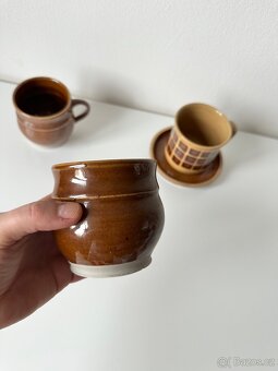 Set keramických starých hrnků - 2