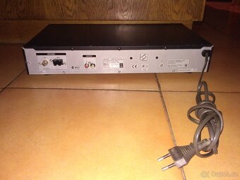 Rádiový tuner Sony ST-SE370 - 2