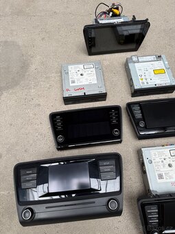 Autorádia Škoda Octavia 3 - 2