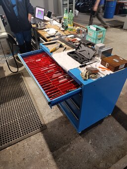 5-ti osá frézka Quaser 600 - 2