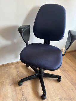 Kancelářské křeslo - 2