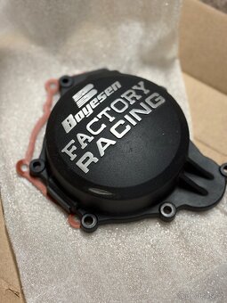 KTM víko spojky - 2