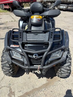 CAN-AM Outlander - 2