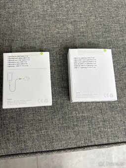 Originální kabel Apple - 2