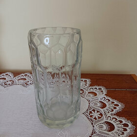 Váza broušená, olovnaté sklo - 2