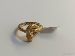 ZAMLUVENO  22. Zlatý prsten ve tvaru hada 14kt - 2