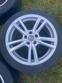 Letní pneumatiky vč. disků z vozu mercedes C220 bluetec - 2