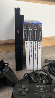 PS2 slim + hry, ovladace a kabely - 2