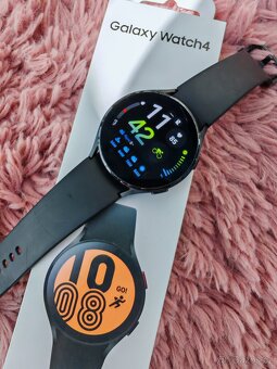 SAMSUNG Galaxy Watch 4 44 mm - 2