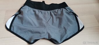 Nike kraťasy 128 - 2