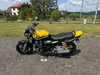 Yamaha XJR 1300 - 2