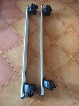 Střešní nosič Thule pro Volvo V50 bez hagusů - 2