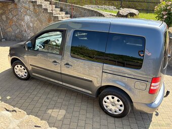 VW Caddy 1.6 TDi 75kW, rok 2012 - 2