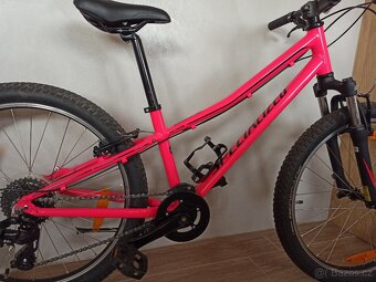Perfektní kolo Specialized Hotrock, velikost 24 - 2