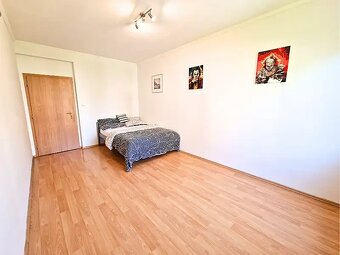 Pronájem bytu 3+kk 85 m² Akademická, Praha - Malešice - 2