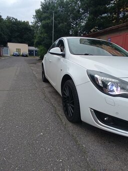Opel Insignia 2014, 1,6 SIDI benzín - 2
