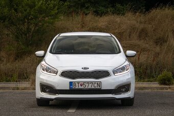 Kia Ceed 1.4 MPI Silver - 2