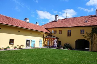 Stetek u Českého Krumlova + přilehlé stavební pozemky - 2