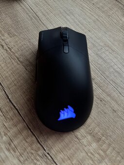 Herní bezdrátová myš Corsair Sabre RGB Wireless - 2