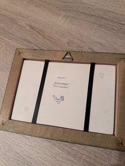 Porcelánový obraz Goebel Hummel – „The Guardian“ - 2