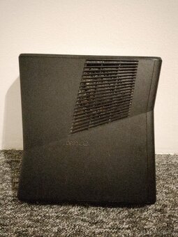 Prodám Xbox 360 S 4GB + hra , vánoční dárek 🎄 - 2