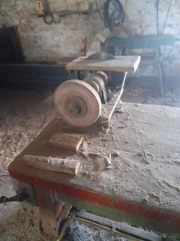 pila s hoblovkou - 2