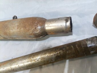 Pérák FJ první typ výfuky - 2