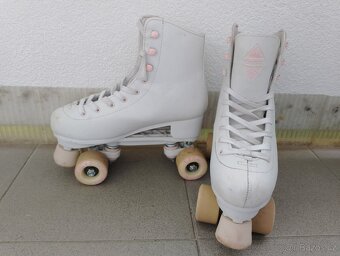 Kolečkové brusle - 2