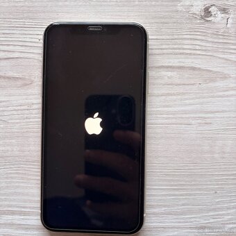 Apple IPhone  11 - 2