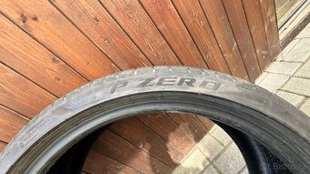 1KS Pirelli PZero 245/35/20 (4.6mm) DOT 1521 - 2