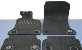 Prodám set textilních koberců do BMW 530d xDrive (r.2013) - 2