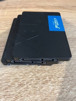 Zcena nové,nevyužité,rychlé SSD disky 1TB CT1000BX500SSD1 - 2