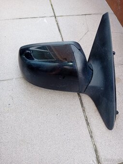 Ford Mondeo mk3 zrcátko - 2