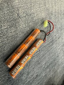 Airsoftová zbraň - 2