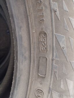 235/50r20 - 2