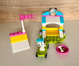 Lego Friends 41304 Pochoutky pro štěňátka - 2